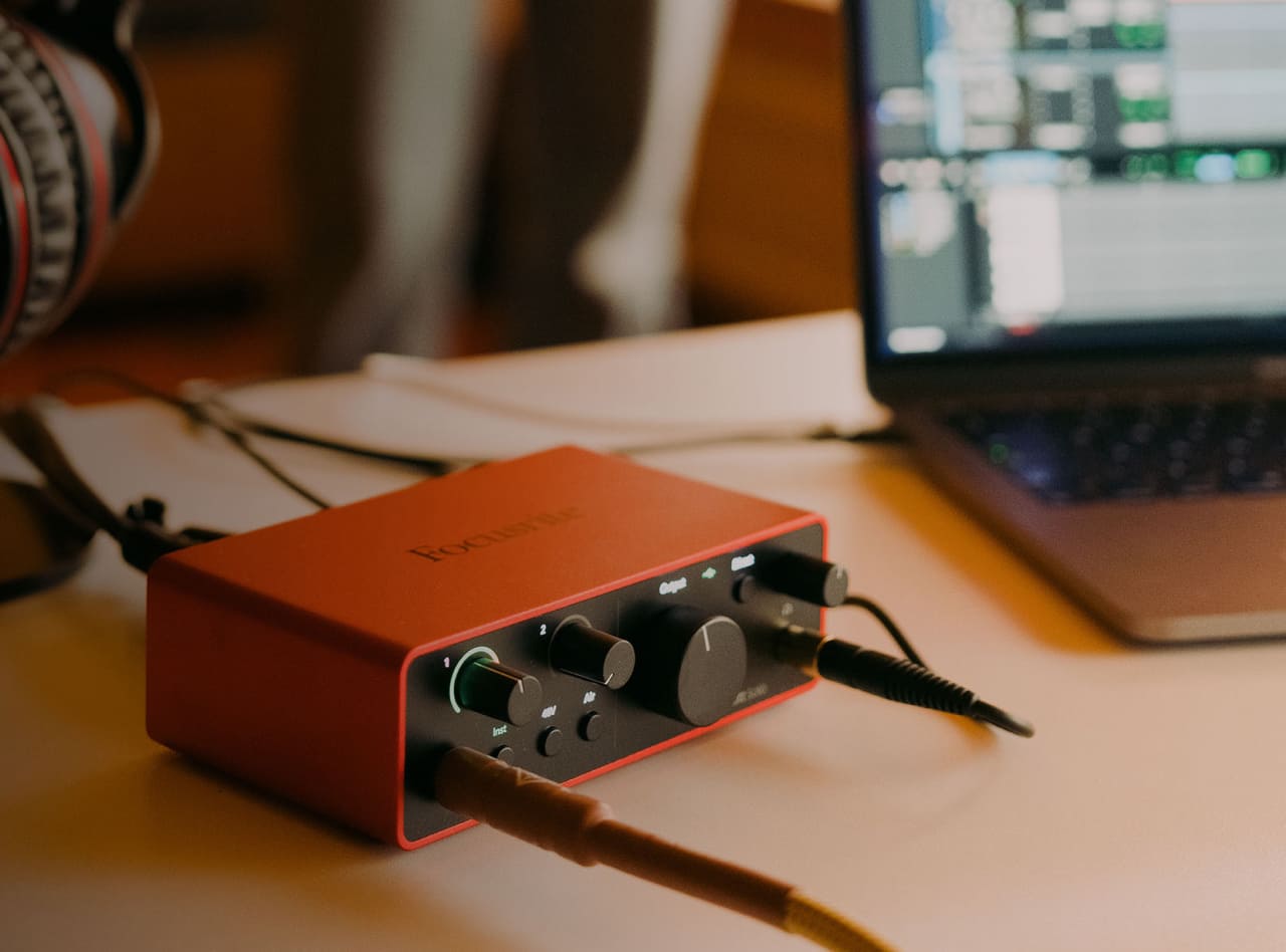 Честный обзор Focusrite Scarlett Solo 4th Gen: реально хорошая аудиокарта или развод?